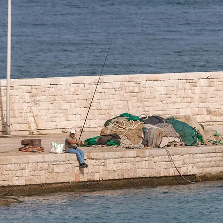 The Window On The Sea דירה בארי