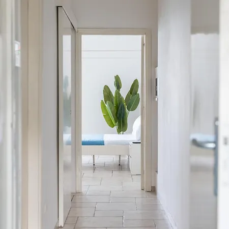 The Window On The Sea Apartman