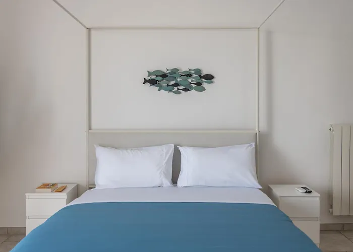 The Window On The Sea 바리