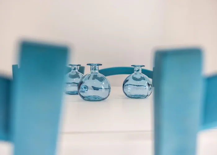 The Window On The Sea 바리