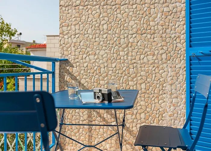 The Window On The Sea 바리