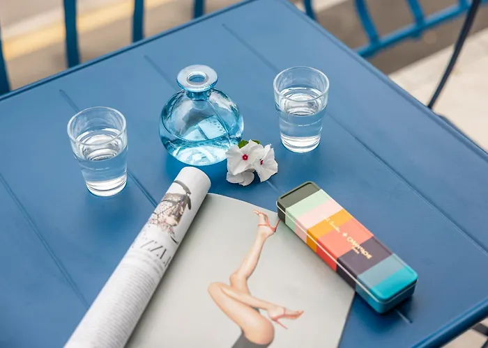 아파트 The Window On The Sea *