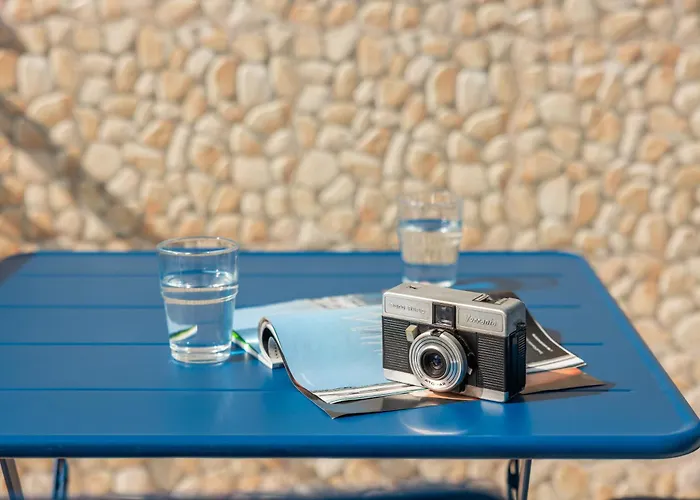 아파트 The Window On The Sea